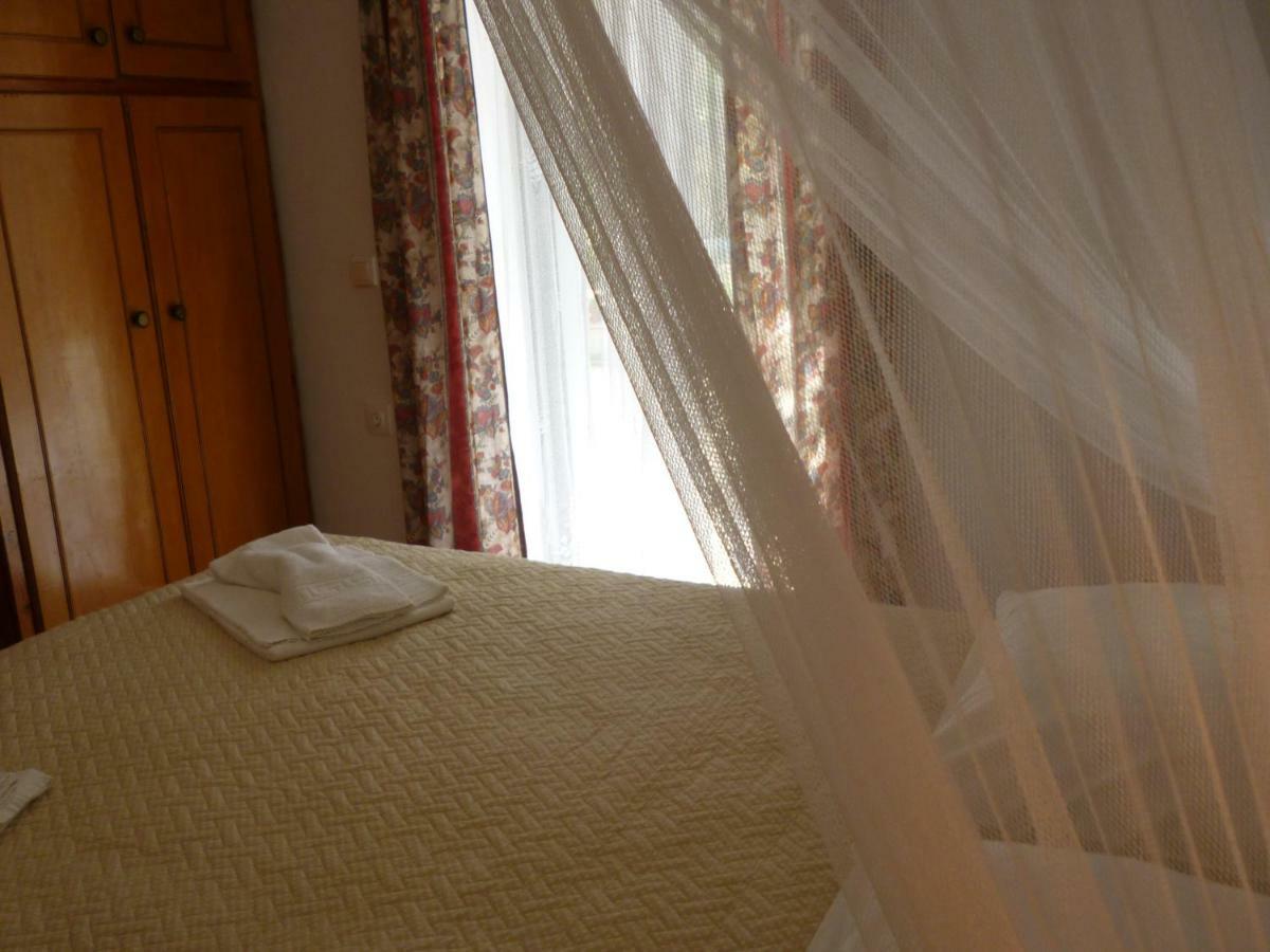 Giannis Apartment Agios Georgios Pagon Exterior foto