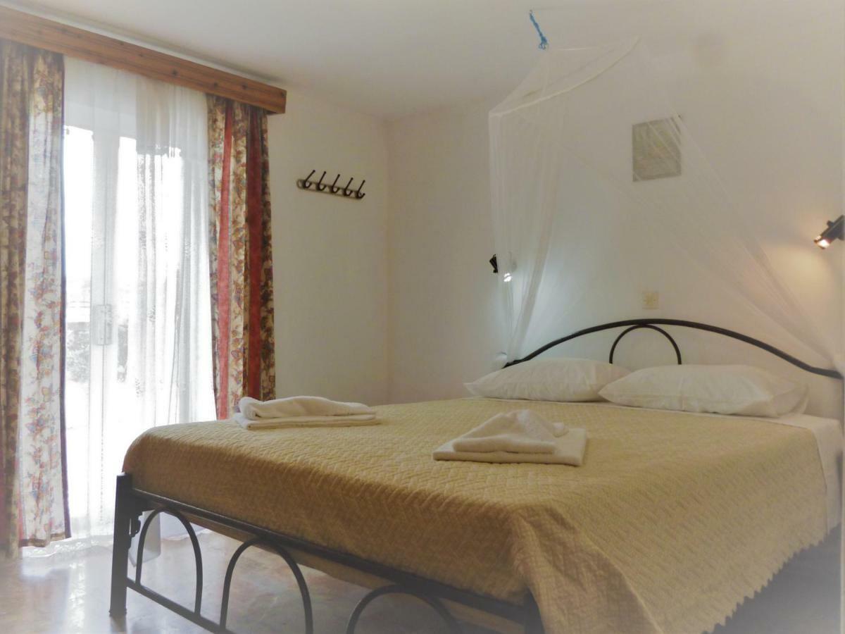 Giannis Apartment Agios Georgios Pagon Exterior foto