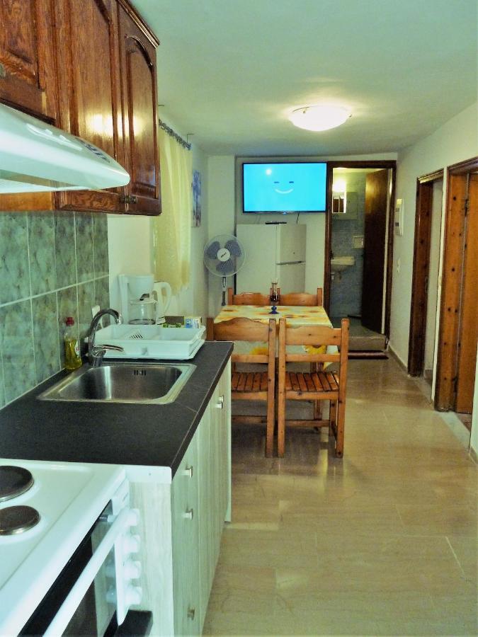 Giannis Apartment Agios Georgios Pagon Exterior foto